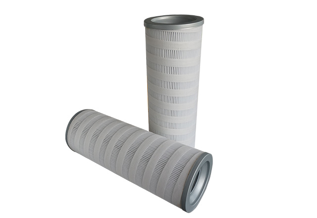 Oil filter with magnet 